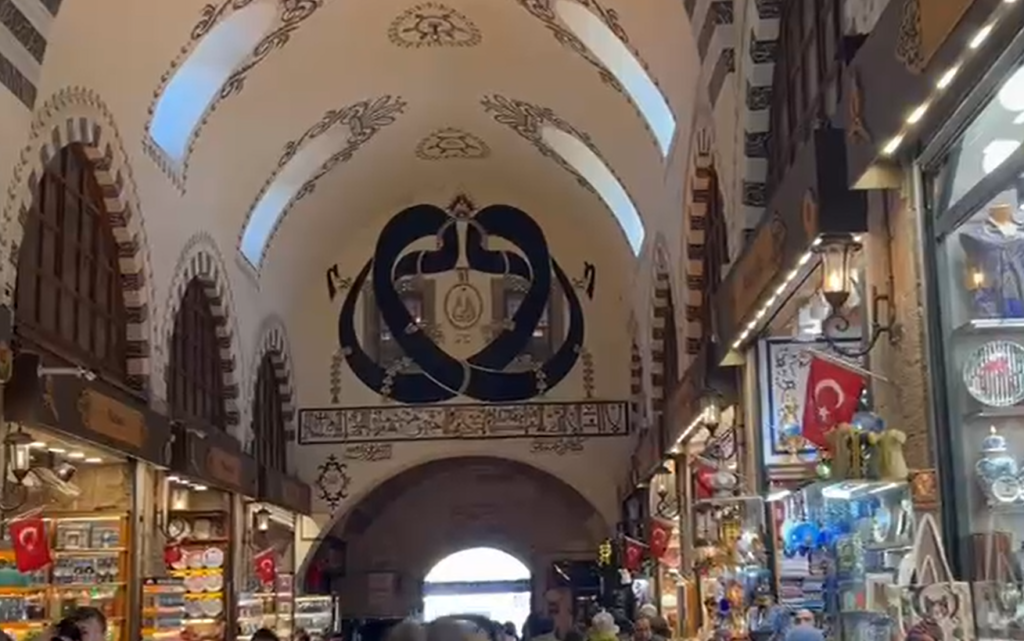 Istanbul Tour and Bosphorus Tour-Discover of Istanbul 5 Discover the Magic of Istanbul: Your Ultimate Istanbul Tour and Bosphorus Tour Guide