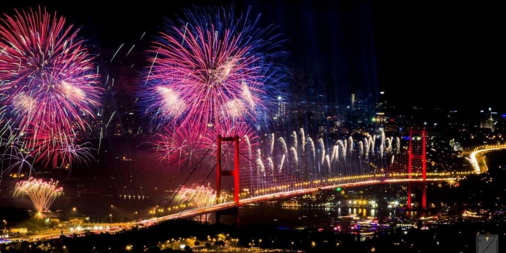 Bosphorus Cruise New Years Eve 2026 - New Year’s Eve Istanbul Dinner Cruise Party