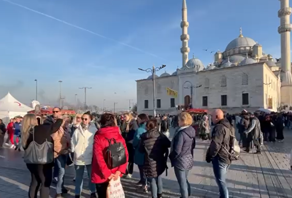 Discover the Magic of Istanbul: Your Ultimate Istanbul Tour and Bosphorus Tour Guide